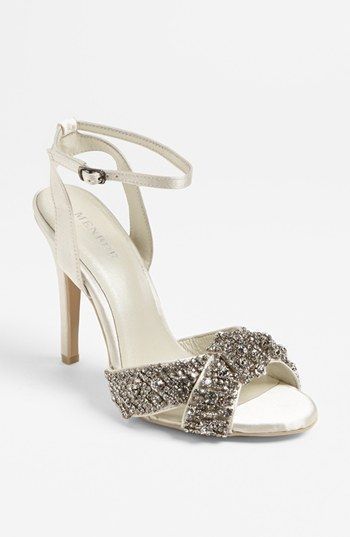 Que zapatos van mejor con mi vestido?? - 1