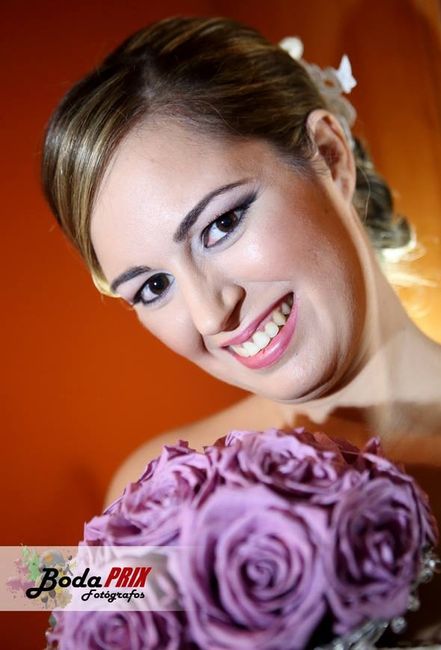 peinado por delante y maquillaje