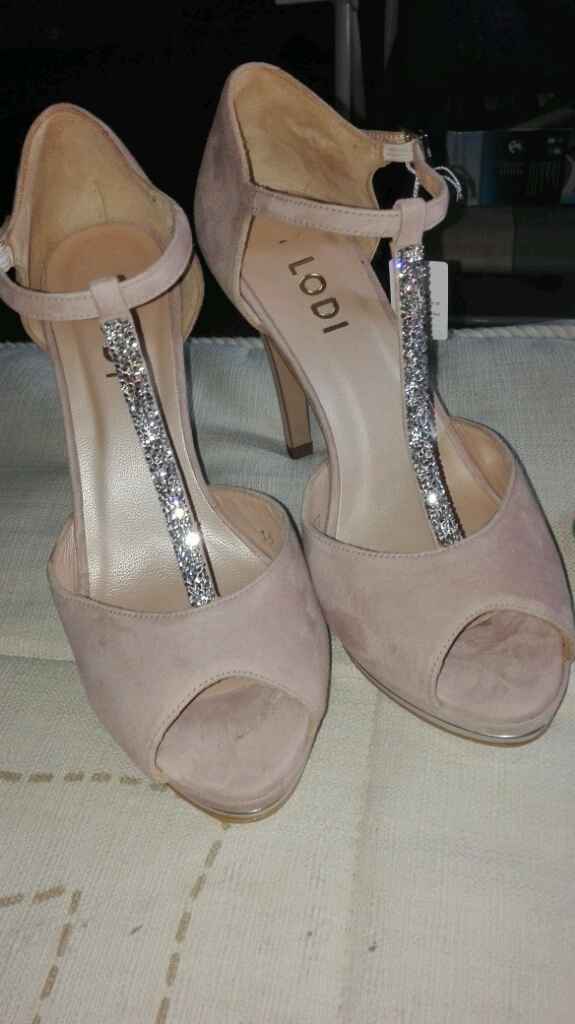 Ya tengo zapatos, camisón y bata!! enamoradisima... - 1