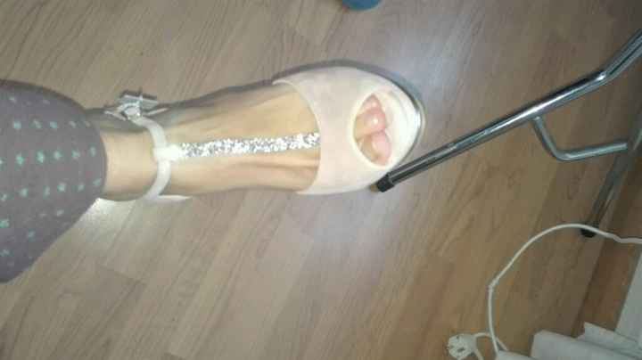 Ya tengo zapatos, camisón y bata!! enamoradisima... - 2