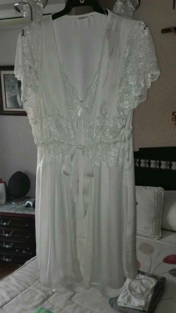 Ya tengo zapatos, camisón y bata!! enamoradisima... - 4