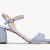 Enseña tus zapatos. - 1
