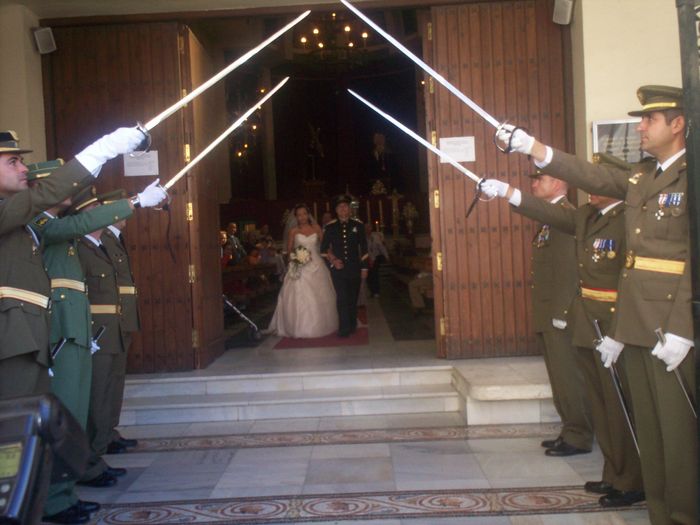 Saliendo de la Iglesia