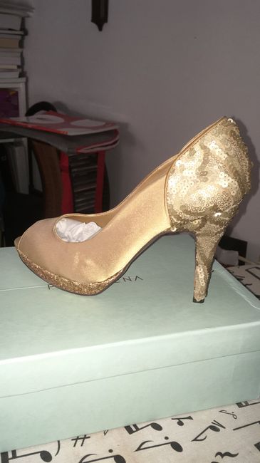 Ayuda para encontrar estos zapatos - 1