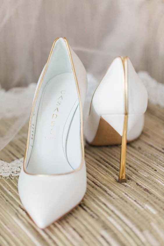 Ayuda para encontrar estos zapatos - 1