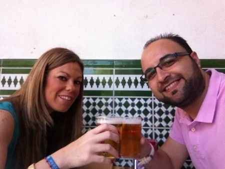 Disfrutando de una cerveza fresquita con mi futura mujer