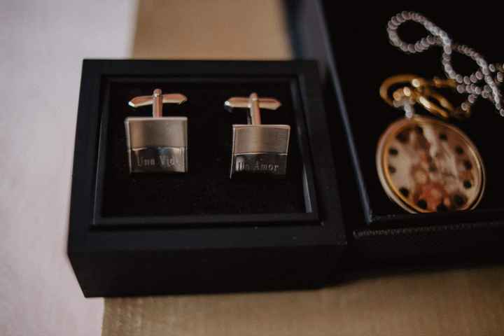 Regalo novio: gemelos personalizados - 1