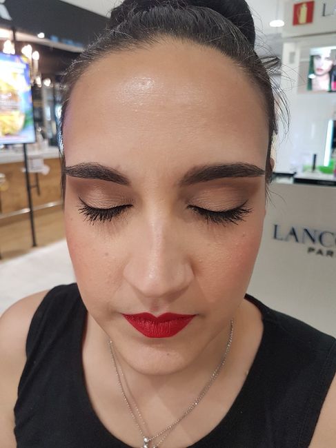 Maquillaje en rojo para atrevidas - 1