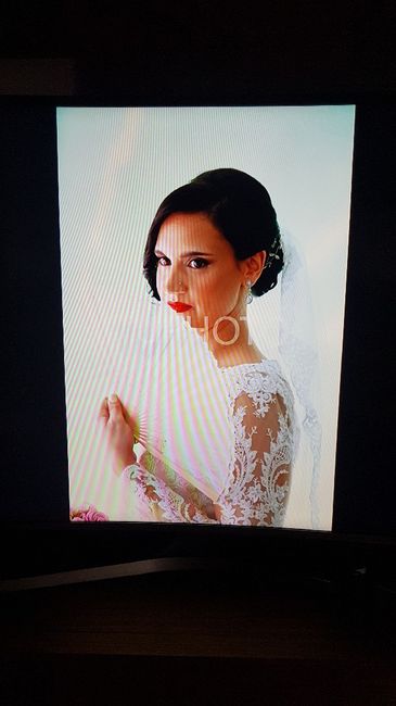  Novia con labios rojos - 1