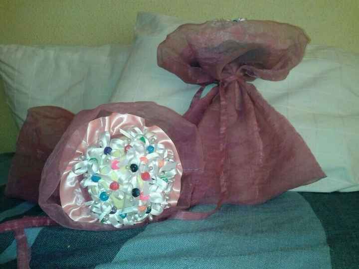 Habéis ido ha alguna boda que no diesen alfileres¿? - 1