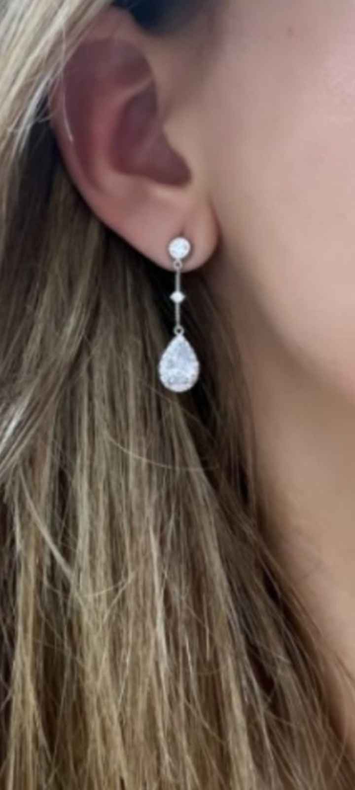 Pendientes largos: ¿SÍ o NO a este complemento? - 1