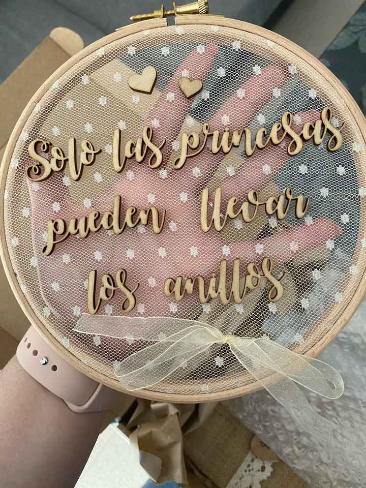 Van llegando cositas y la ilusión crece - 1