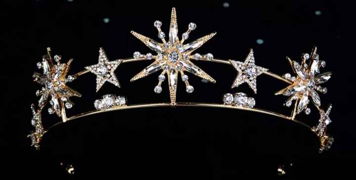 Indecisa con la tiara - 4