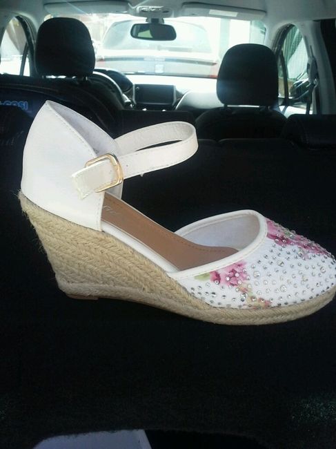 Ya tengo mis dos pares de zapatos para la boda. - 2