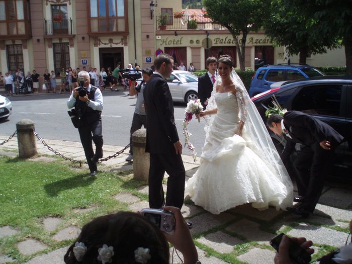 LLEGADA A LA IGLESIA