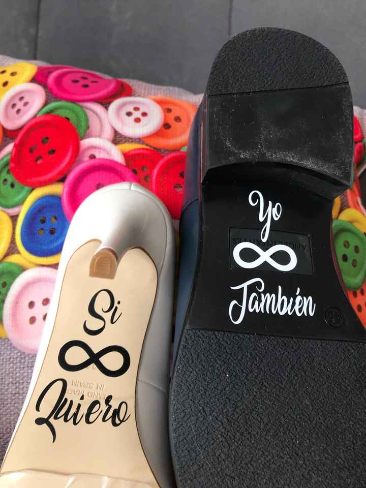 Nuestros stickers para los zapatos 👠 - 1