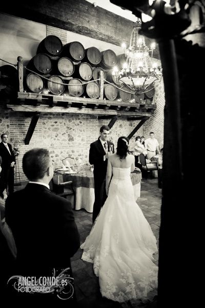 Brindis de los novios en el restaurante