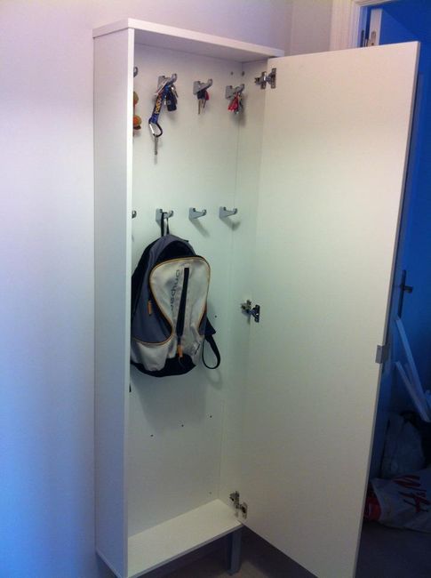 mueble del a entrada por dentro