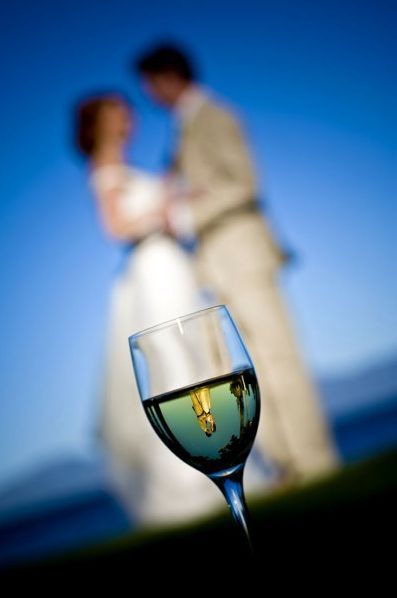 Novios reflejo fotografía