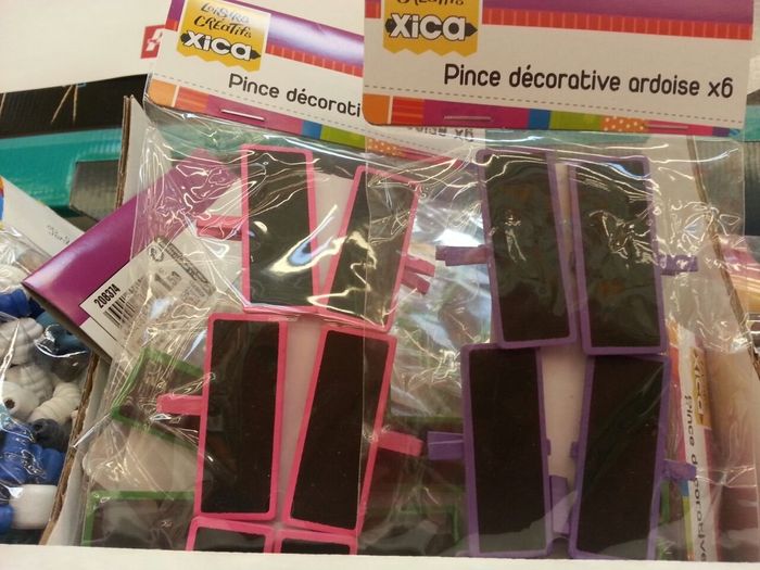 pizarritas con pinza de colores alcampo