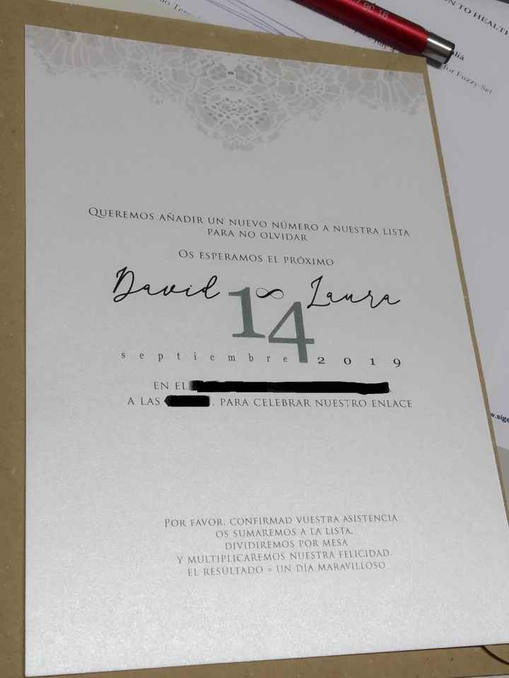 invitación por detrás