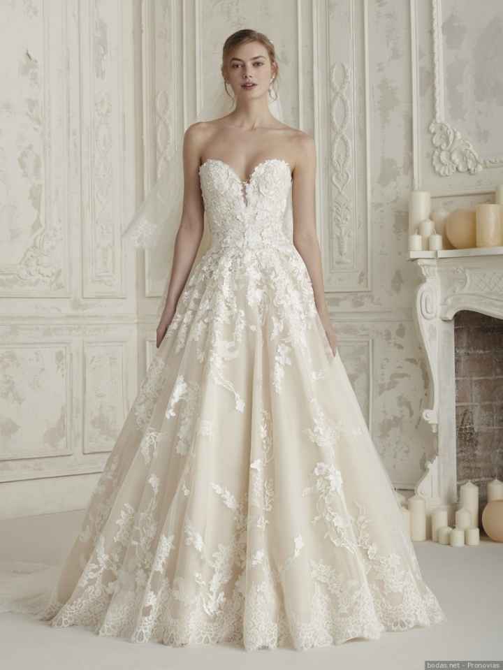 Vestido de escote corazón