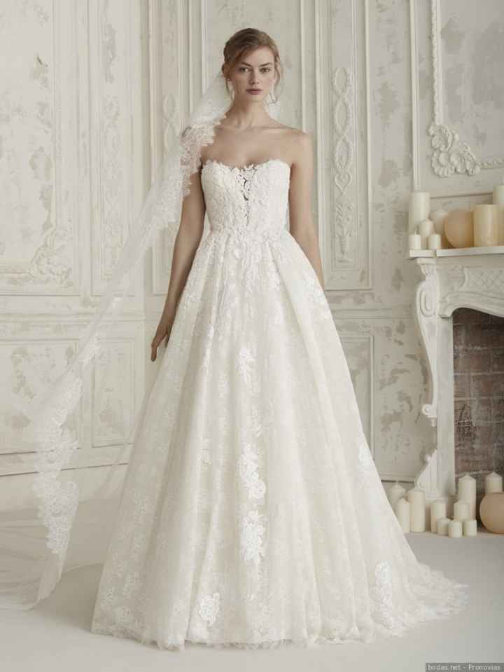 Vestido de escote corazón