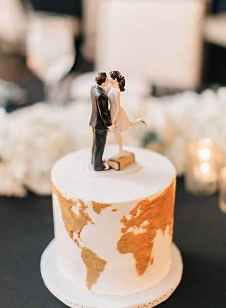 cake topper