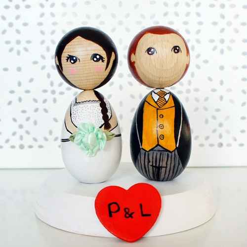 Muñecos kokeshi tarta boda personalizados