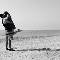 ¡Comparte la foto de tu beso de amor! - 1