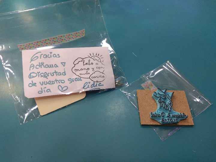  Mis chapas y sello - 2