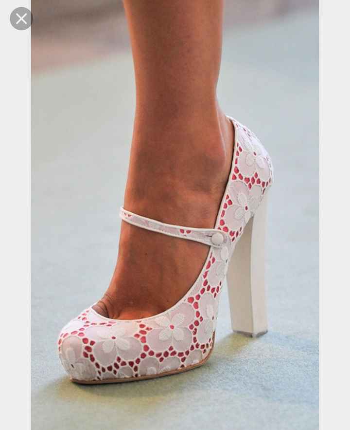 Unos zapatos adecuados para este vestido? - 1