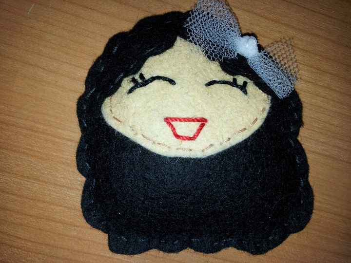 broche chica