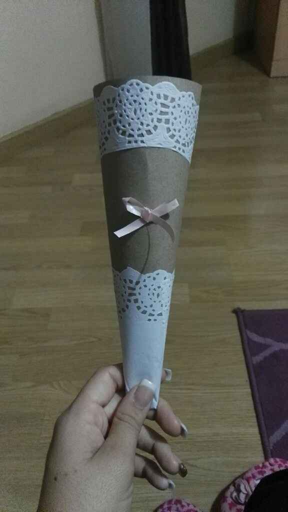 Conos y árbol de huellas diy - 2