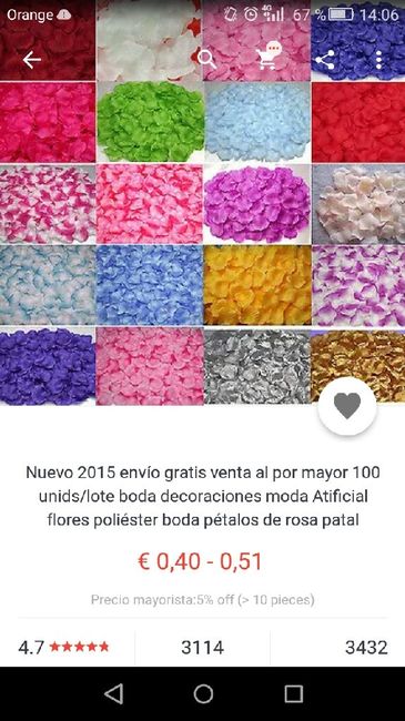 Arroz de colores y pétalos de rosa - 1