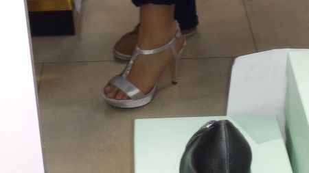 Que os parecen estos zapatos plateados?  - 2