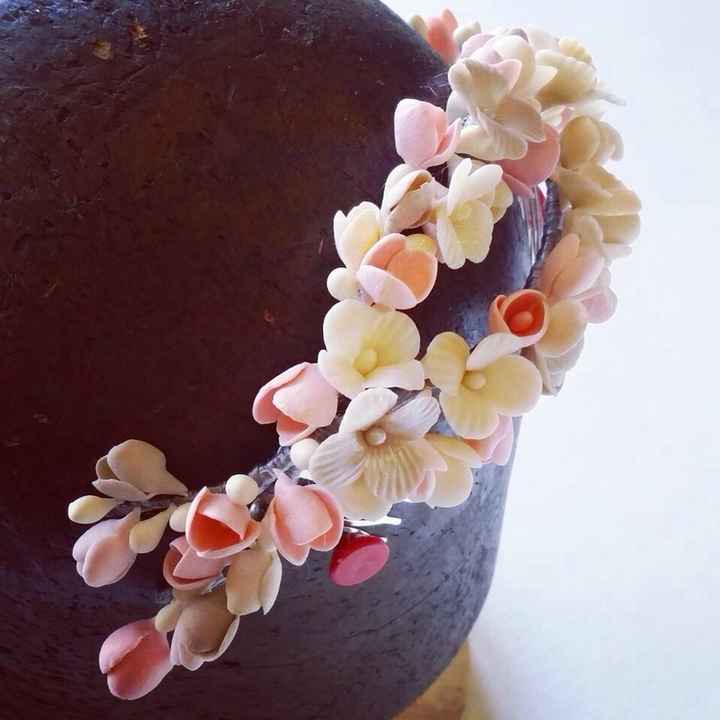 Encantada con mi corona de flores!! - 1