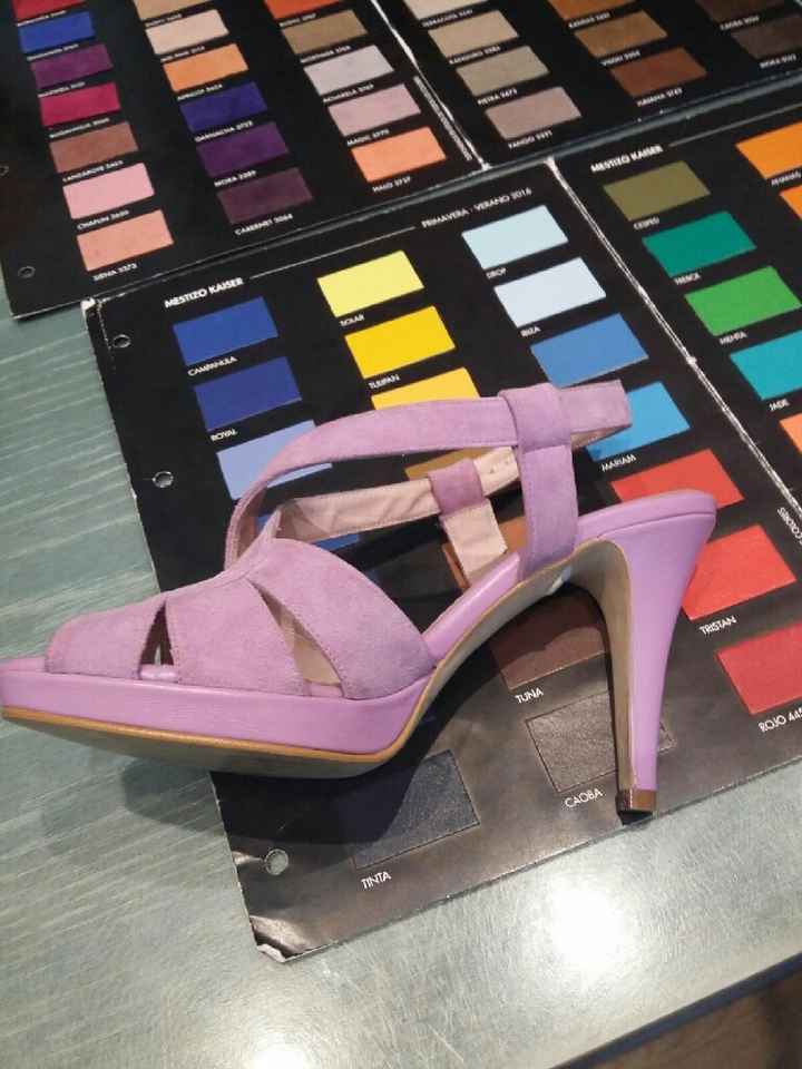 Ayudaaa!!! busco como loca zapatos rojos oscuros y no hay manera.... - 1
