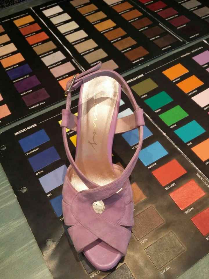 Ayudaaa!!! busco como loca zapatos rojos oscuros y no hay manera.... - 2
