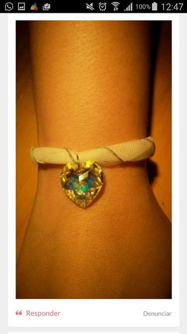 Pulseras con el vestido de novia - 1