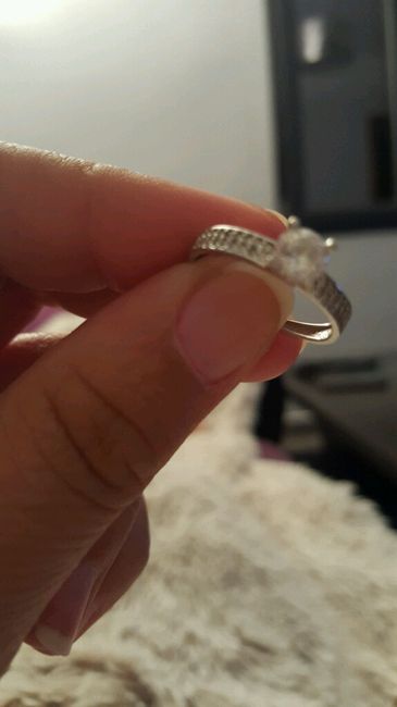 Este es mi anillo de pedida, me gustaría ver el vuestro - 1