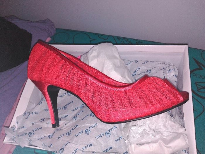 Zapatos rojo con tacón medio - 1
