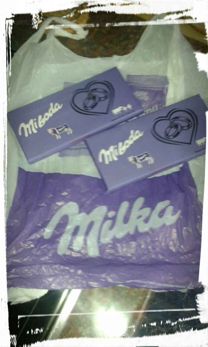 INVITACIONES CON CHOCOLATE