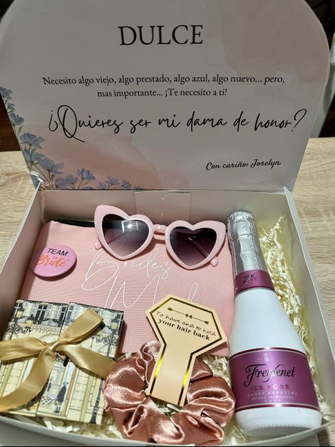 Detalles Dama de honor, testigo y padrino 1