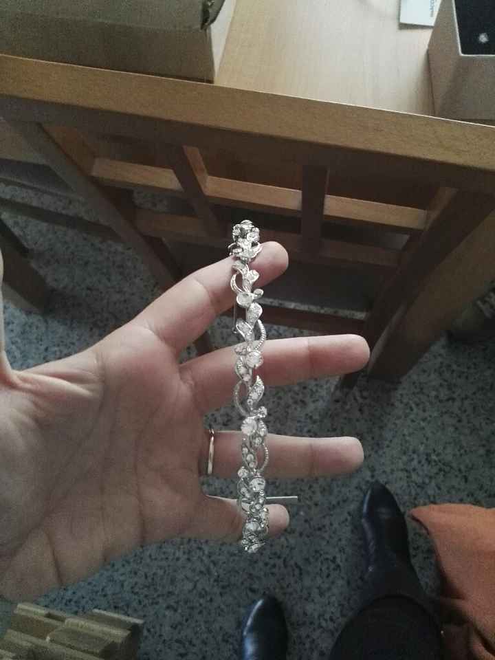 Tiara y pendientes y posible peinado!! - 1