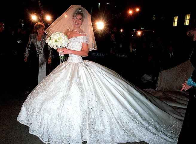 Ranking de las famosas peores vestidas en el dia de su boda - 1