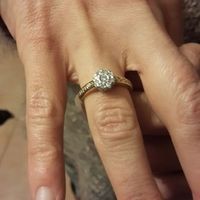 Pongamos todas nuestro anillo de compromiso - 1