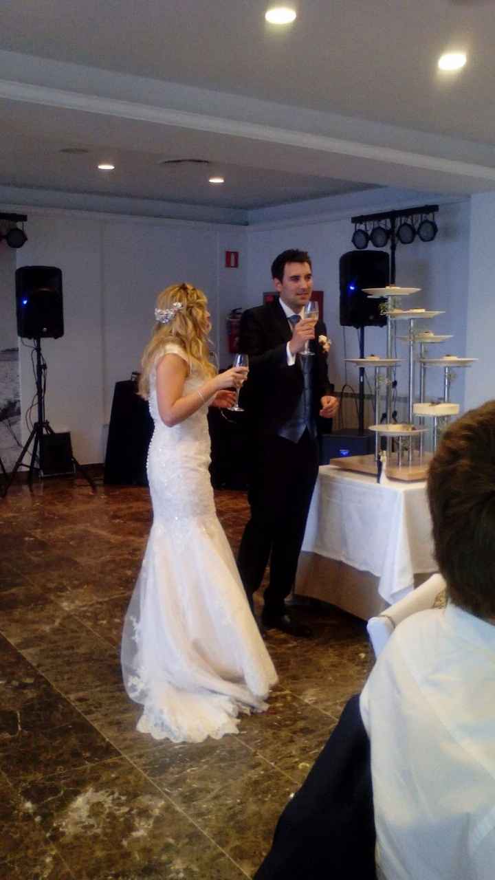 Corte de tarta y unas palabras para los invitados