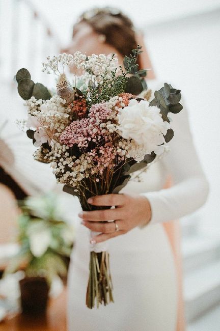 El debate de Catalina: ramo de novia de flores blancas o flores de colores? 2