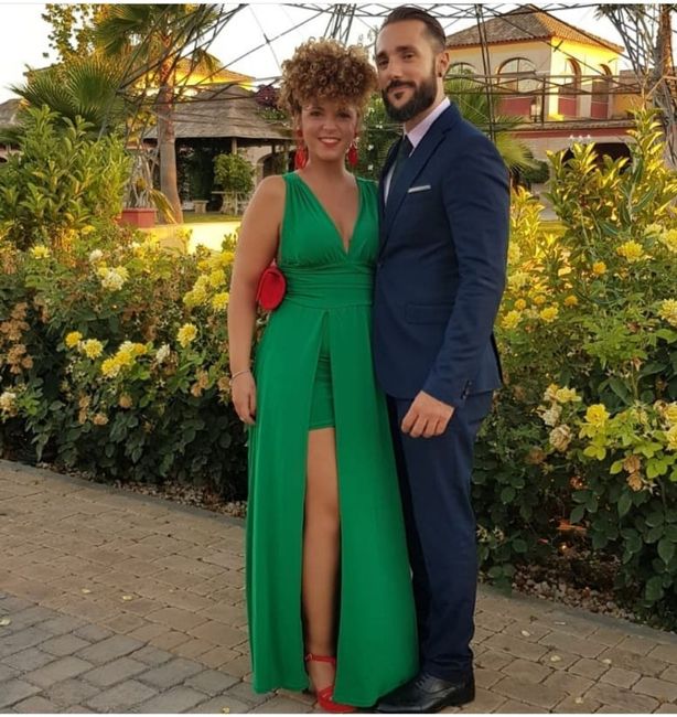 ¿Nos compartes un look tuyo como invitada? 📸 14